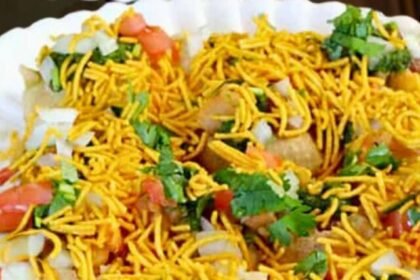 sev puri dish